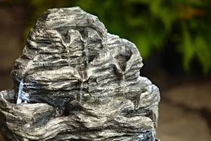 lot 9091 image: Rock Fountain