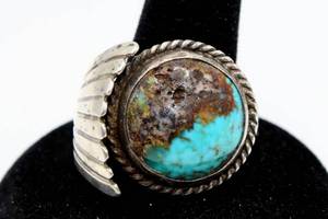 lot 6 image: Silver and Turquoise Ring