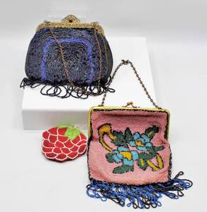 lot 55 image: 2 Beaded Purses and 1 Beaded Change Purse