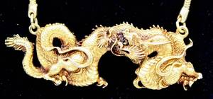 lot 39 image: Double Gold Dragon Necklace - Alva Museum Replica