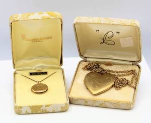 lot 41 image: 2 Lockets