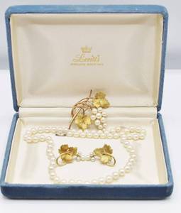 lot 56 image: Krementz Pearl Grapes Necklace, Brooch and Earrings Set