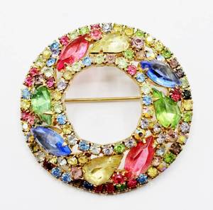 lot 58 image: Weiss Fruit Salad Round Brooch