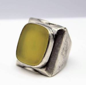 lot 80 image: Large Silver with Yellow Stone Ring - Appears Handcrafted