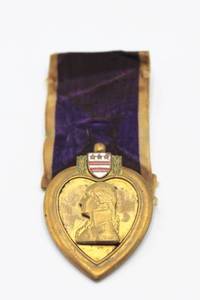 lot 87 image: Purple Heart Medal - World War II