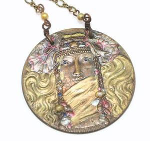 lot 82 image: Art Nouveau Style Necklace
