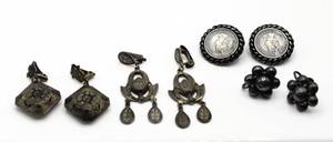 lot 119 image: 4 Pair of Earrings - Queen Elizabeth the Second Coin, Siam Sterling, Spain