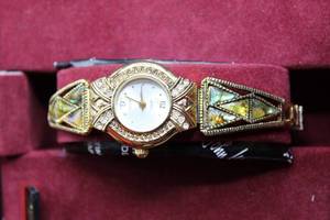 lot 145 image: John Weitz Abalone and Gold Watch - Never removed from the box