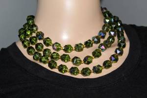 lot 2565 image: Vintage 3 Strand & 2 Strand Plastic Jeweled Necklaces with Stamped Gold Metal Clasps