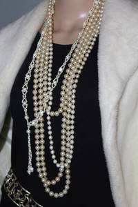 lot 2580 image: 3 Vintage Long Strand Pearl Necklaces