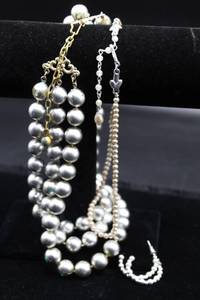 lot 2583 image: 3 Strand Pearl Necklace, Single Strand Pearl Necklace and 1 Pair of Earrings