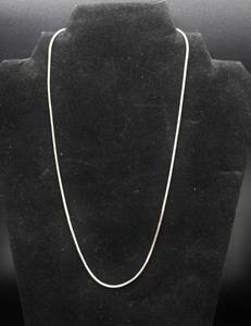 lot 129 image: .925 Sterling Silver Chain