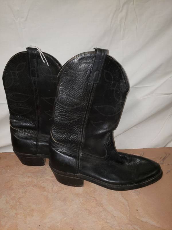vibram black leather boots