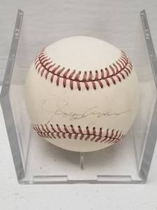 lot 1225 image: Rod Carew Autographed Rawlings Official League Baseball w COA