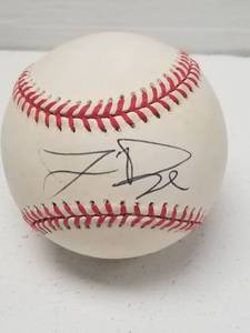 lot 1245 image: Jermaine Dye Autographed Rawlings Official American League Baseball w COA