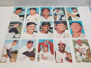 lot 1220 image: 1964 Topps Giants Lot of 15 Cards w Carl Yastrzemski & Nellie Fox