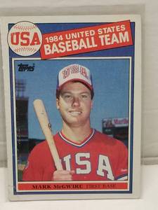 lot 1286 image: 1985 Topps Mark McGwire #401 Rookie Card USA Baseball