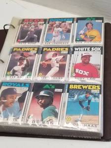 lot 1298 image: 1986 Topps O-Pee-Chee Baseball Complete 396-Card Set