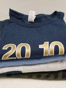 lot 1336 image: Kansas City Royals 2019 Kauffman Stadium T-Shirt Giveaway Lot of 4 Size XL