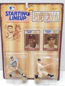lot 1342 image: Mickey Mantle & Joe DiMaggio Starting Lineup Baseball Greats Action Figure Dual Pack