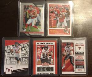 lot 1037 image: Lot of Five Patrick Mahomes Football Trading Cards - 2018 & 2019 - Score, Prizm, Contenders, & More