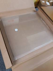 lot 24220 image: GLASS SHELVING