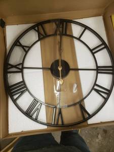 lot 13659 image: Wall Art Clock 18in