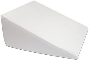 lot 13715 image: Wedge Pillow w Removable Cover