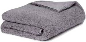 lot 13772 image: Room Essentials Gray 50 x 70 Sherpa Weighted Blanket with Removable Cover 12 lb