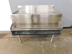 lot 2255 image: Glastender Under Bar Drying Sink