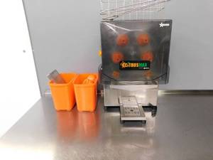 lot 2262 image: Omcan Citrus Max Orange Juice Extractor