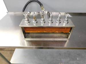 lot 2266 image: 6 Beer Tap Intend