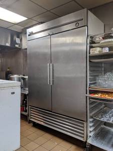 lot 534 image: Superior Refrigerator On Casters