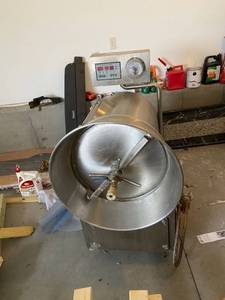 lot 545 image: Metal Pressurizer