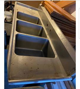 lot 546 image: 3 Hole Stainless Sink