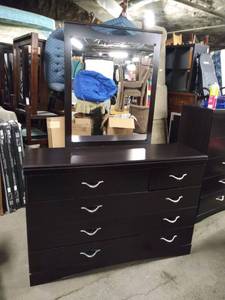 lot 5760 image: Ashley Furniture 6 Drawer Dresser with Mirror