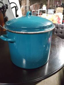 lot 5767 image: Teal Blue Rachel Ray Stock Pot