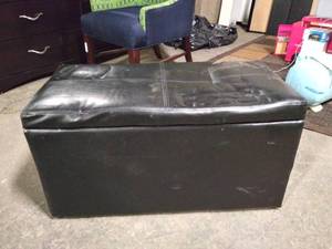 lot 5777 image: Brown Storage BenchSeat