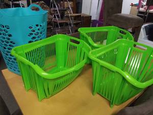 lot 5779 image: Laundry Basket lot