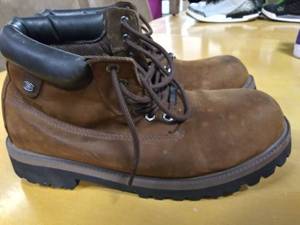 lot 5783 image: Pair of Sketchers Waterproof Work Boots Size 12