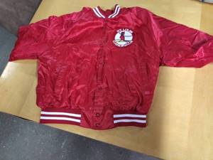 lot 5791 image: St. Louis Cardinals Jacket Size XL