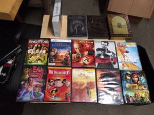 lot 5823 image: Sony DVD Player and Movies