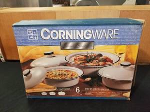 lot 7689 image: CorningWare Bakeware Set