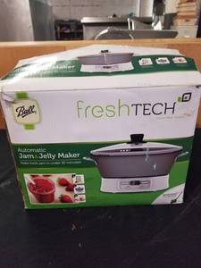 lot 7690 image: FreshTech Auto Jam & Jelly Maker