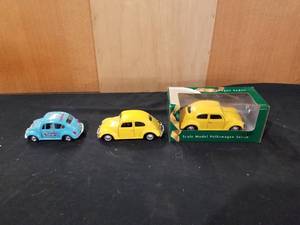 lot 7703 image: Volkswagon Bugs Cars Lot