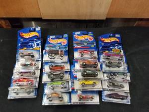 lot 7726 image: Hot Wheels Toy Cars New Old Stock Lot