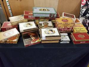 lot 7743 image: Lot of Cigar Boxes