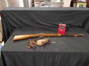 lot 7670 image: 88 512622 Octogan Barrel Black Powder Rifle , Leather Ball Bag and Goex Powder
