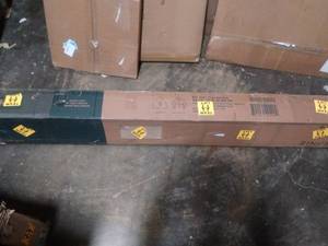 lot 6464 image: Zinus Victor 9 Inch Quick Lock High Profile Smart Box Spring  Mattress Found...