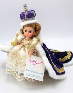 lot 2371 image: Madame Alexander Limited Production Doll, Queen Elizabeth II Coronation